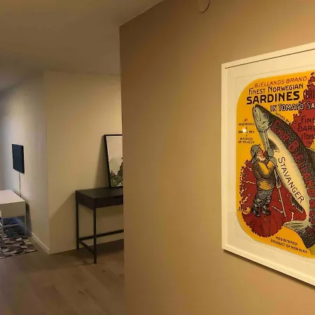 Cozy Apartment, Free Parking *