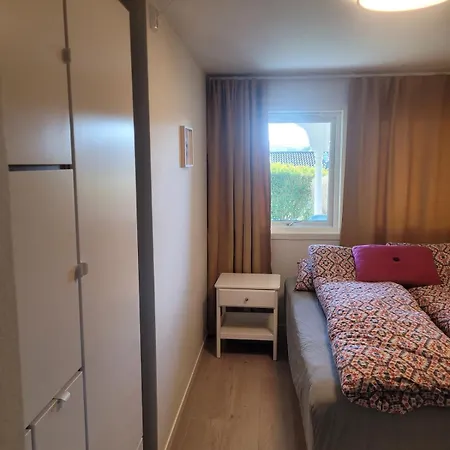 Cozy Apartment, Free Parking Apartament
